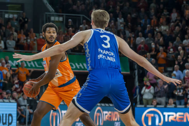 挑战中脱颖 挑战中脱颖