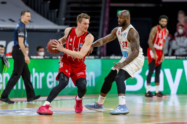 他在国家队 他在国家队